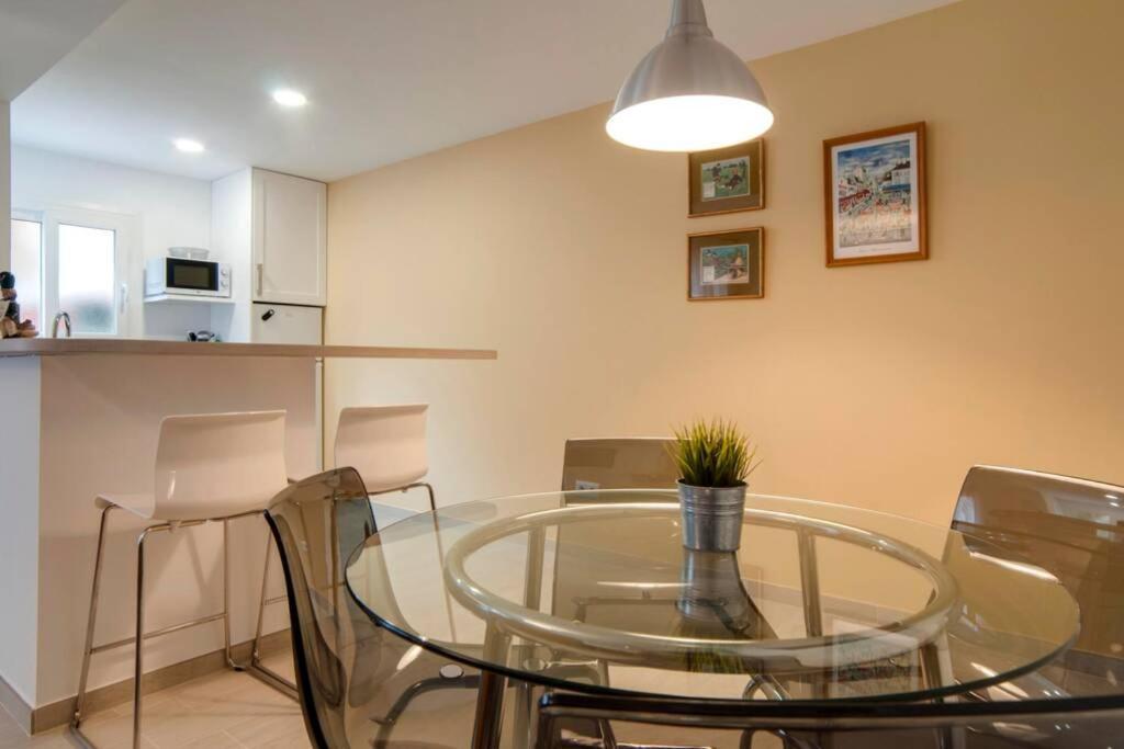 Sun&Life Boga Boga Apartment ฟูเอนฮิโรลา ภายนอก รูปภาพ